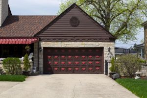 Add Curb Appeal to Your Garage